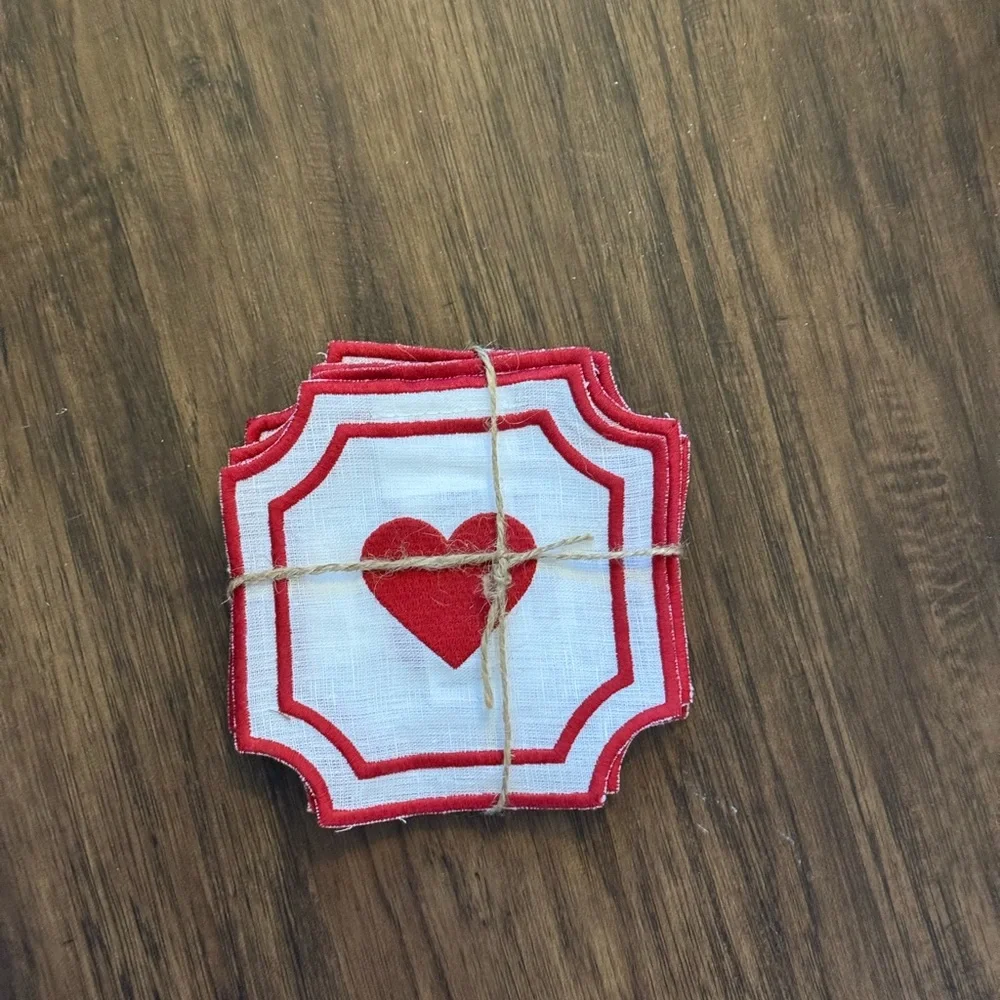 Williams Sonoma cartouche Red Heart Coasters Set